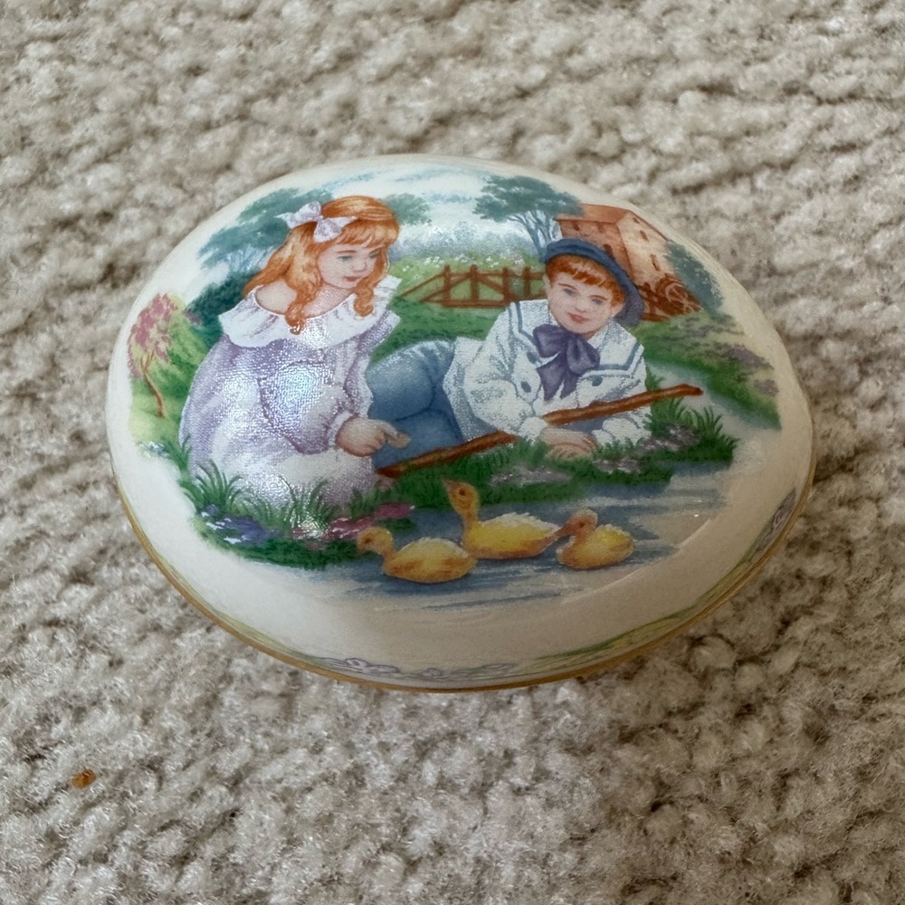 Lenox Easter 1993 Limited Edition